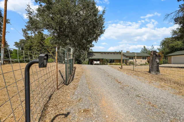 $599,000 | 6949 Rector Creek Road, Igo, CA 96047