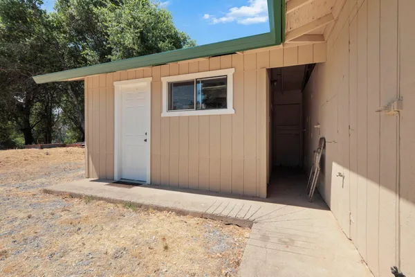 $599,000 | 6949 Rector Creek Road, Igo, CA 96047