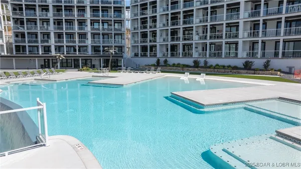 $815,000 | 1035 Topsider Lane, Unit 516, Osage Beach, MO 65065