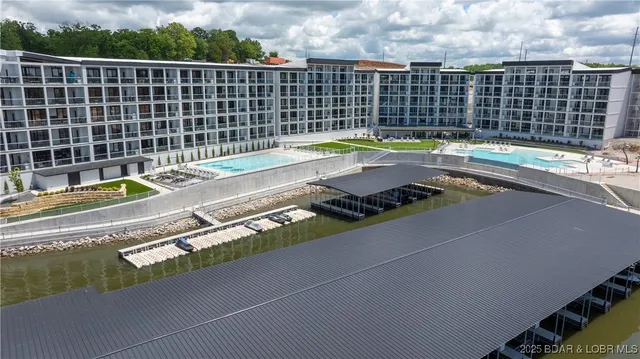 $825,000 | 1035 Topsider Lane, Unit 516, Osage Beach, MO 65065
