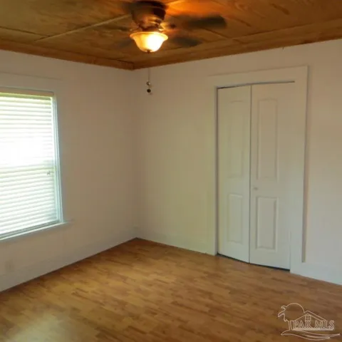 $1,400 | 525 West Gregory Street, Pensacola, FL 32502