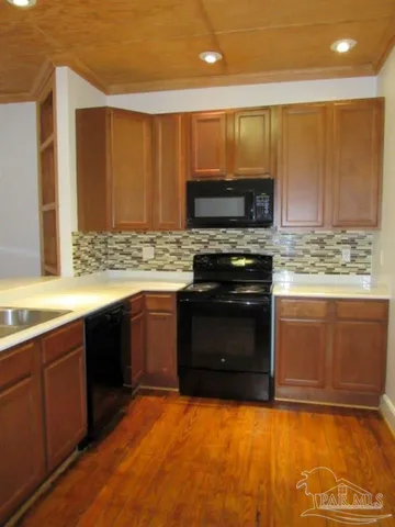 $1,400 | 525 West Gregory Street, Pensacola, FL 32502