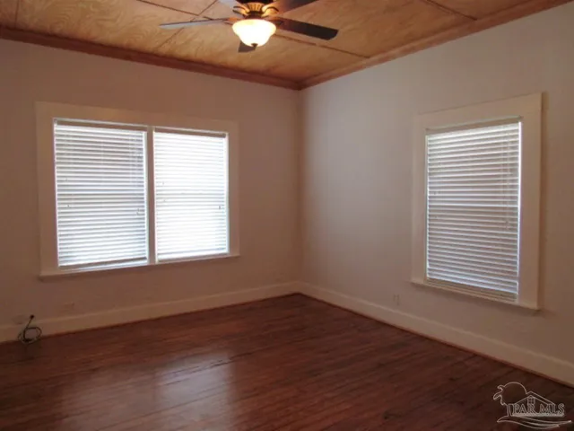 $1,400 | 525 West Gregory Street, Pensacola, FL 32502