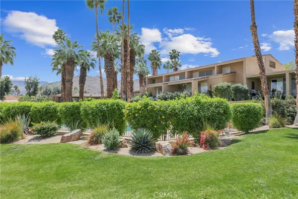 $875,000 | 48861 Phlox Place, Palm Desert, CA 92260