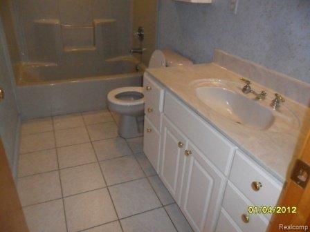 1300 East Rattalee Lake Road Holly, MI 48442 - Photo 8 of 20 08.JPG