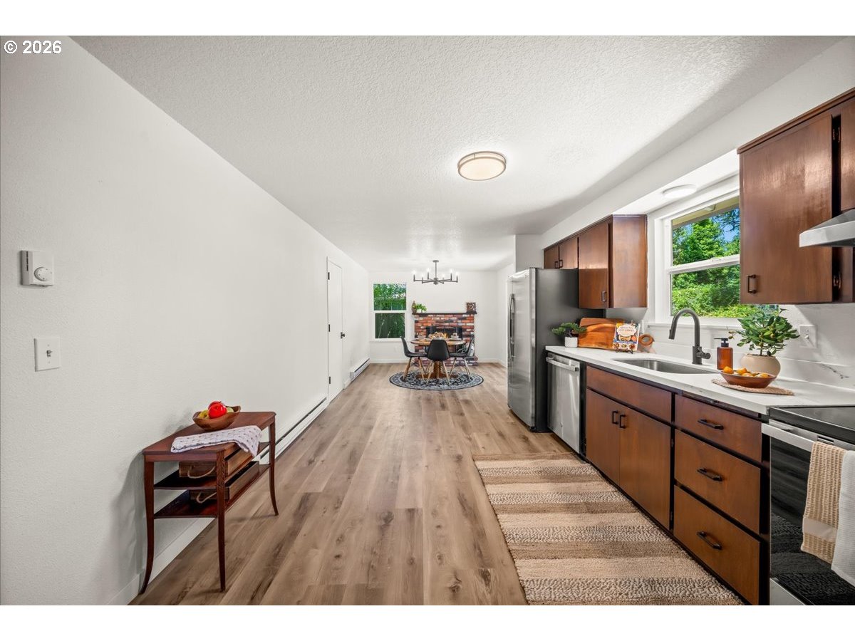 13445 Southwest Evergreen Street Beaverton, OR 97005 - Photo 11 of 31