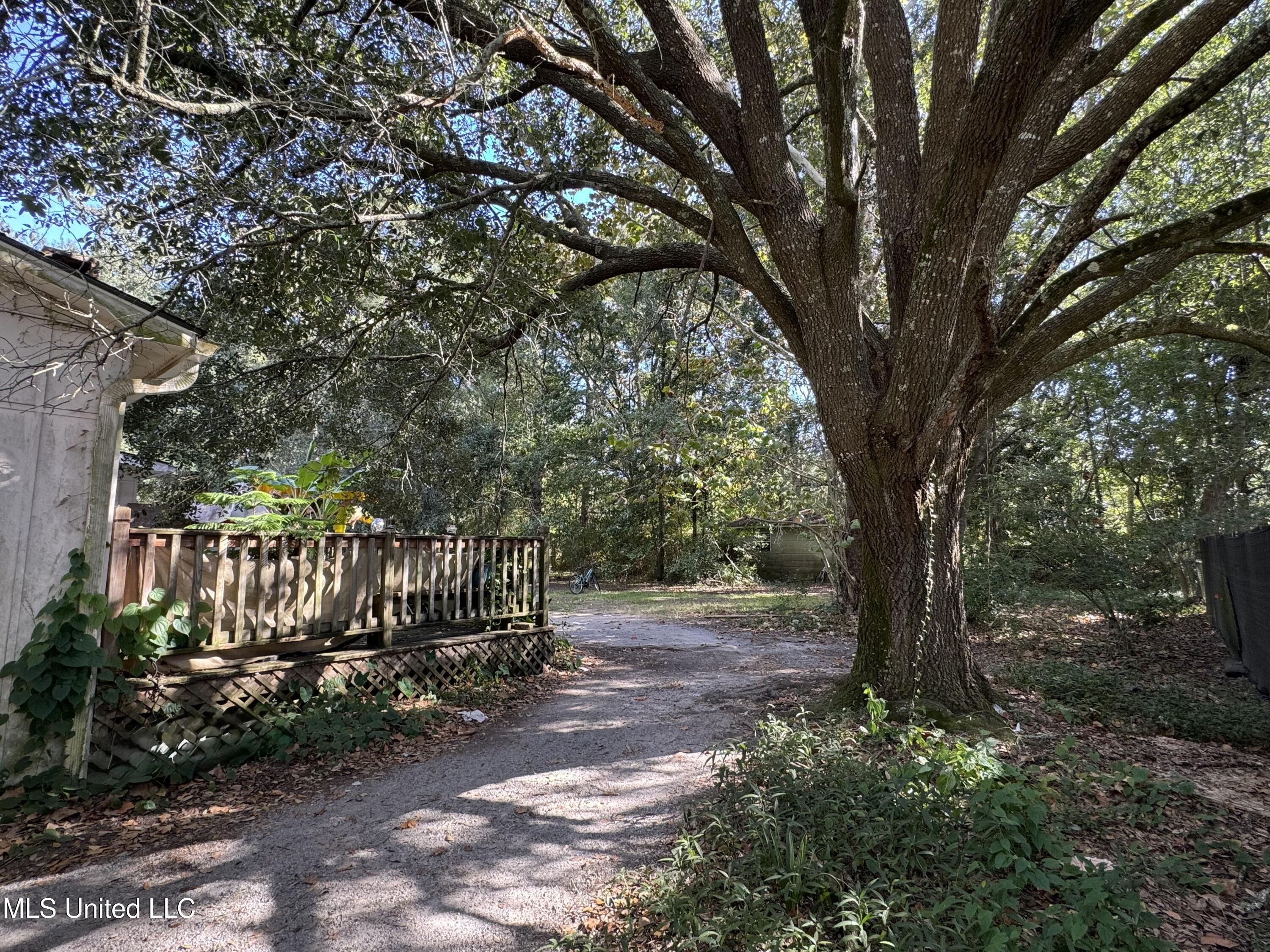 2930 Dantzler Street Moss Point, MS 39563 - Photo 38 of 44 IMG_5853