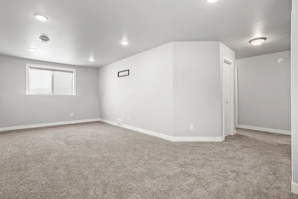 $312,000 | 6709 69th Avenue, Horace, ND 58047