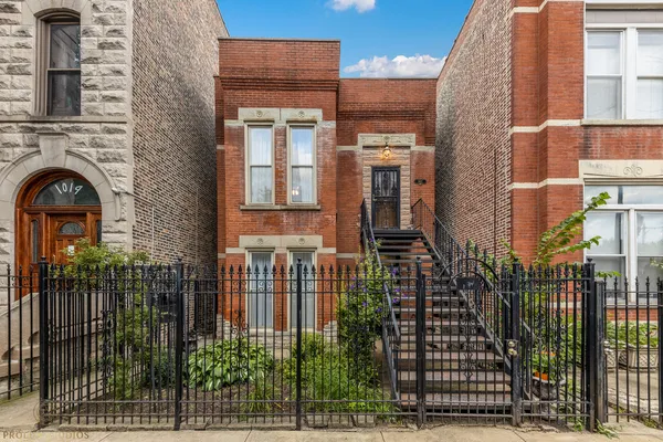$2,100 | 1012 South Oakley Boulevard, Unit 1, Chicago, IL 60612