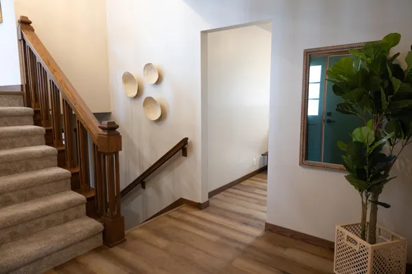 $475,000 | 1961 South Shore Drive, Worthington, MN 56187