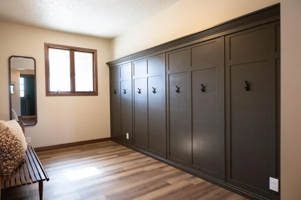 $475,000 | 1961 South Shore Drive, Worthington, MN 56187
