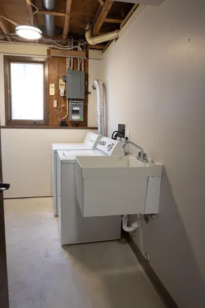 $475,000 | 1961 South Shore Drive, Worthington, MN 56187