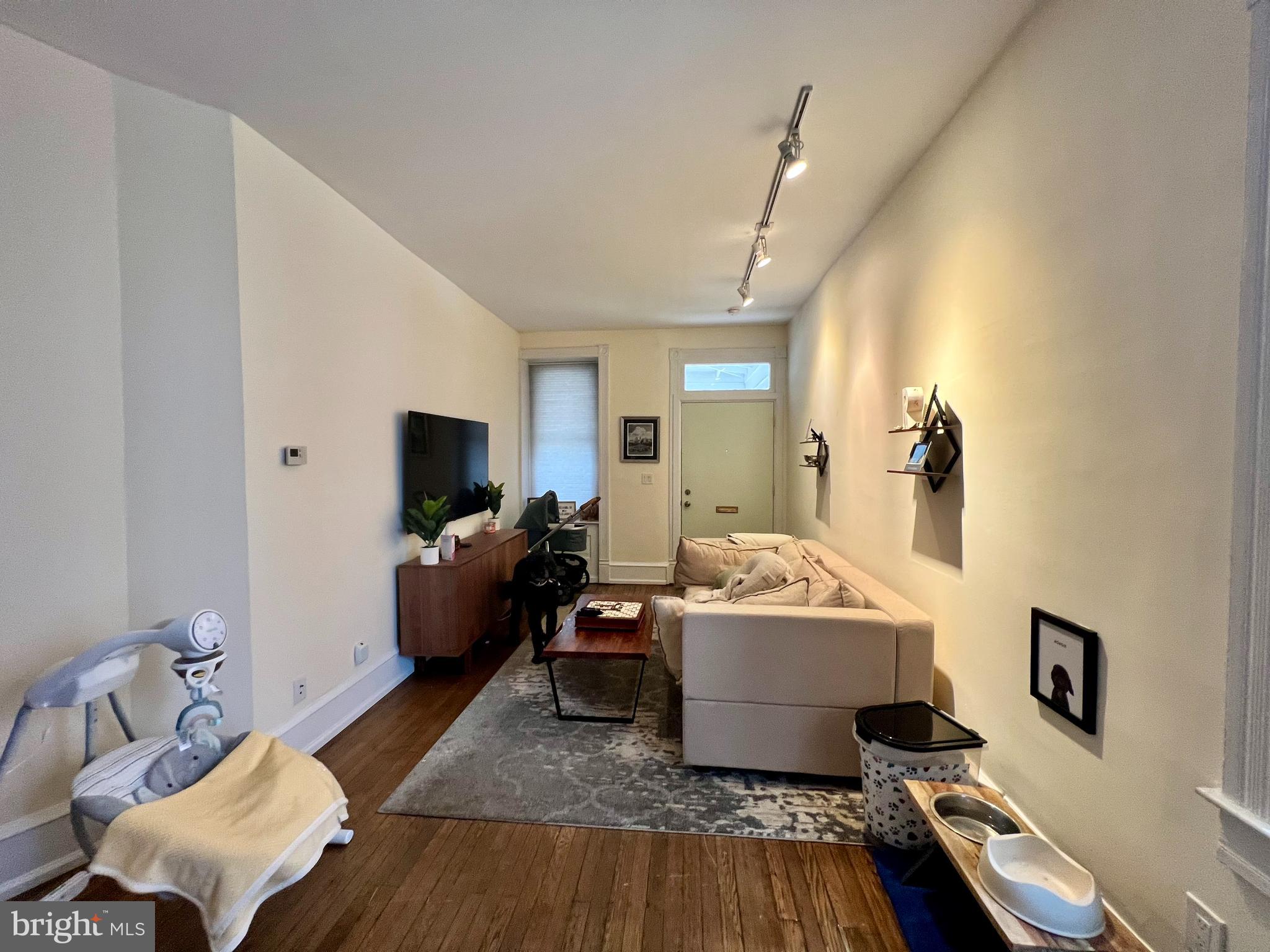 129 East Durham Street Philadelphia, PA 19119 - Photo 2 of 23 1st fl. apt. living room