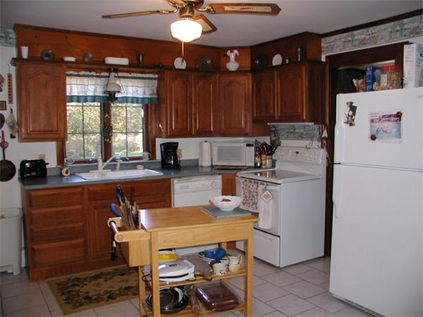 577 Old Harbor Road Westport, MA 02790 - Photo 11 of 30 Gallery Image 11
