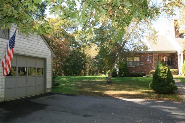 577 Old Harbor Road Westport, MA 02790 - Photo 9 of 30 Gallery Image 9