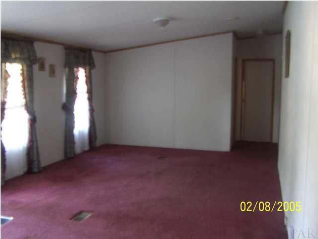 5637 Tom Sawyer Road Milton, FL 32583 - Photo 2 of 16 Gallery Image 2