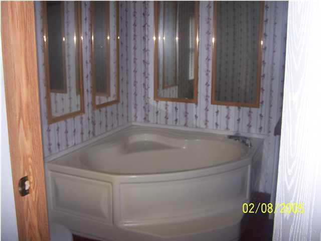 5637 Tom Sawyer Road Milton, FL 32583 - Photo 8 of 16 Gallery Image 8