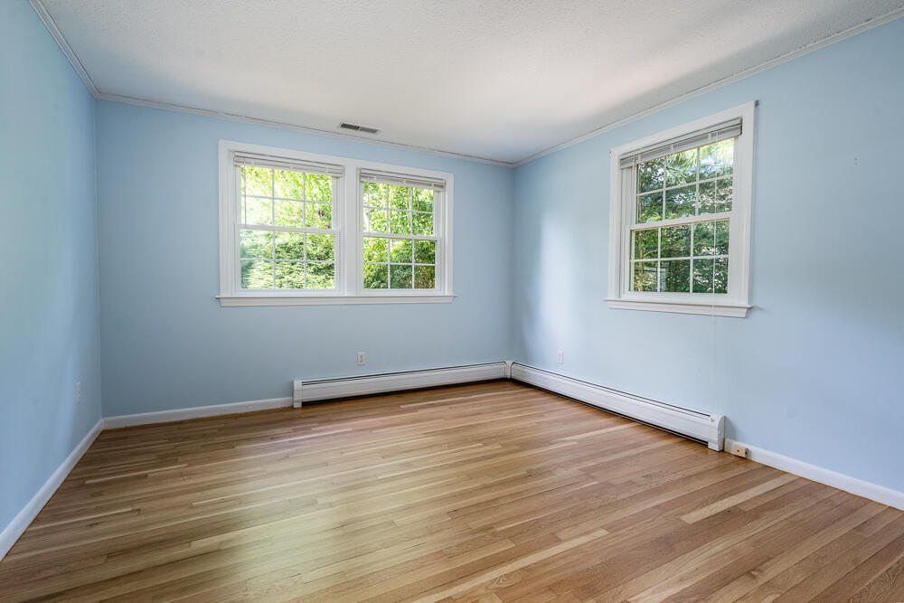 141 Rolling Hitch Road Centerville, MA 02632 - Photo 23 of 35 2ndbedroom1