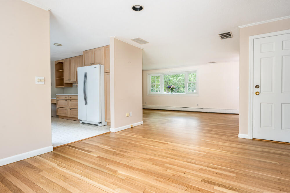 141 Rolling Hitch Road Centerville, MA 02632 - Photo 8 of 35 dine2