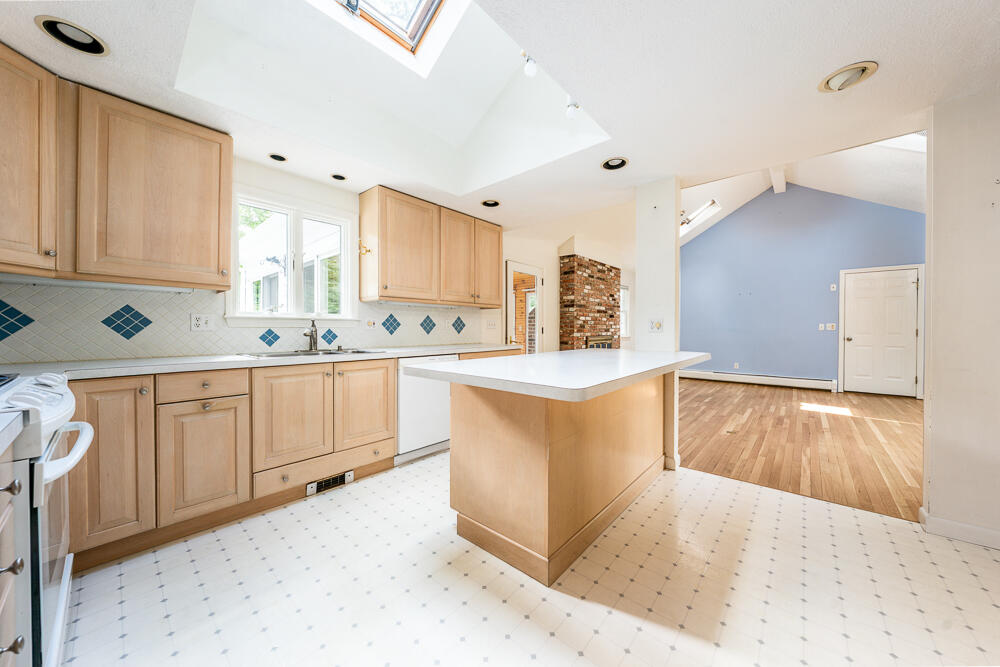 141 Rolling Hitch Road Centerville, MA 02632 - Photo 9 of 35 kitchen1