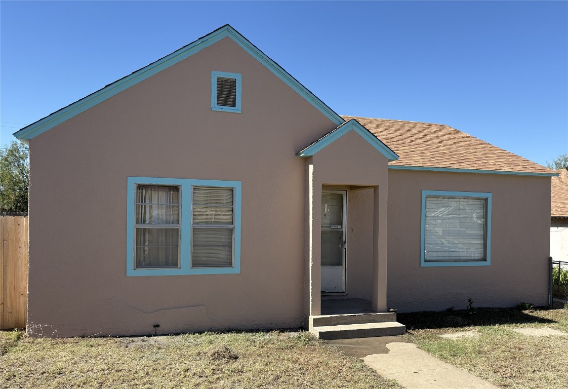608 South Bell Street Big Spring, TX 79720 - Photo 11 of 11 a front view of a house