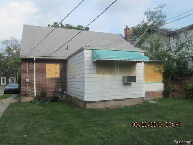 13955 Rutland Street Detroit, MI 48227 - Photo 13 of 14 Rutland rear.JPG