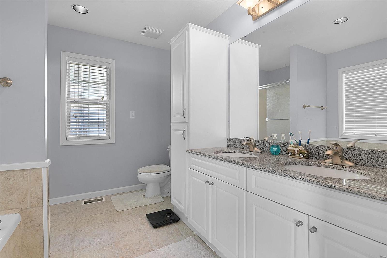 512 Holiday Dam Road Edwardsville, IL 62025 - Photo 15 of 42 Gallery Image 15