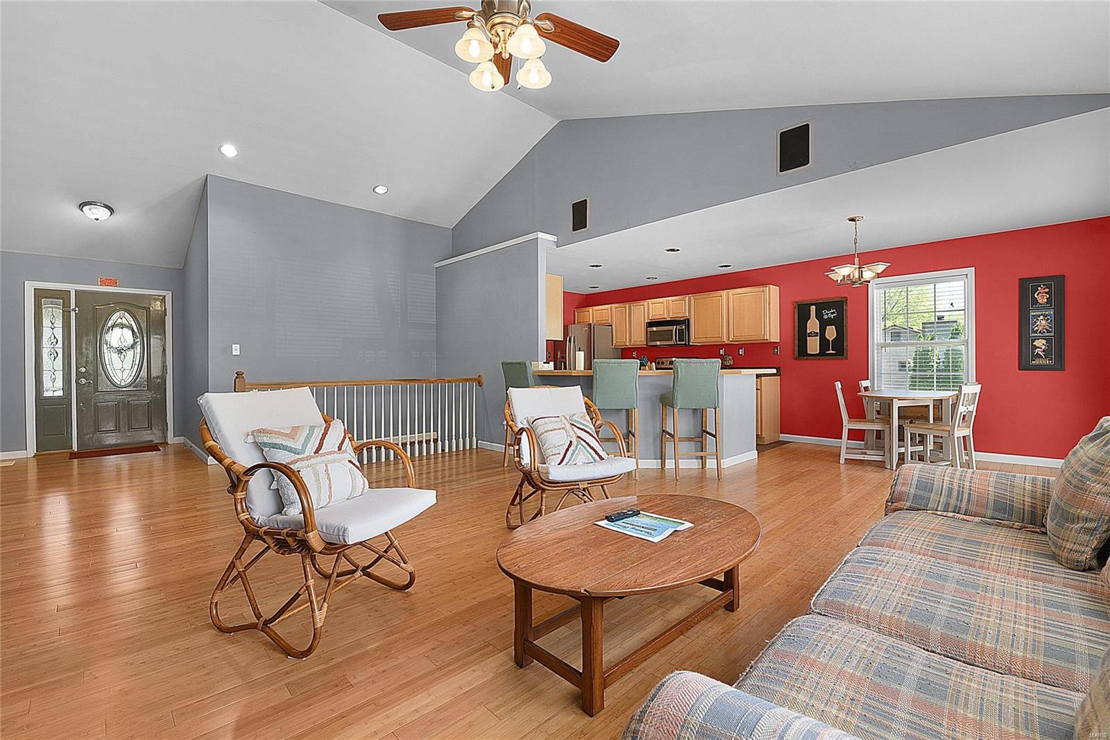512 Holiday Dam Road Edwardsville, IL 62025 - Photo 9 of 42 Gallery Image 9