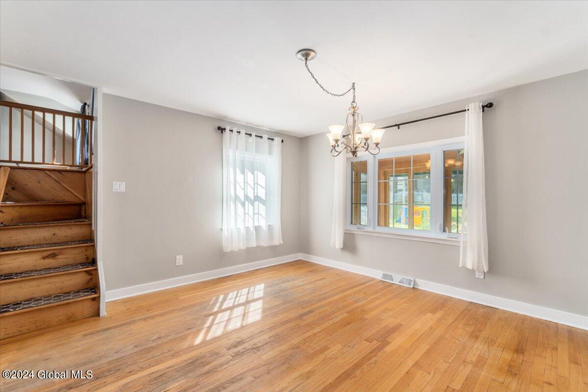 1189 Mohawk Road Niskayuna, NY 12309 - Photo 10 of 44 28-DSC00106
