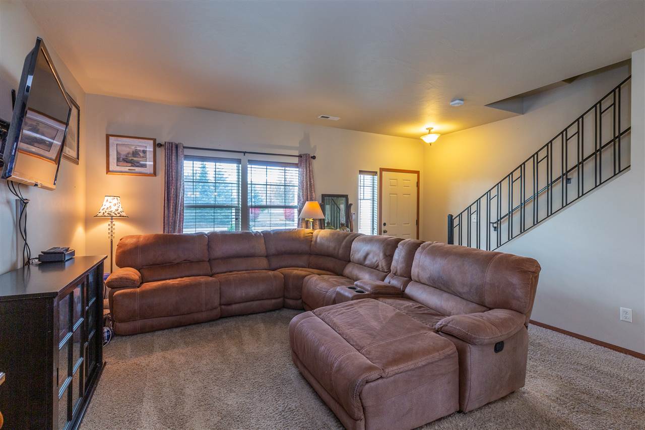 5226 North Mayhew Road Spokane Valley, WA 99216 - Photo 3 of 20 Gallery Image 3