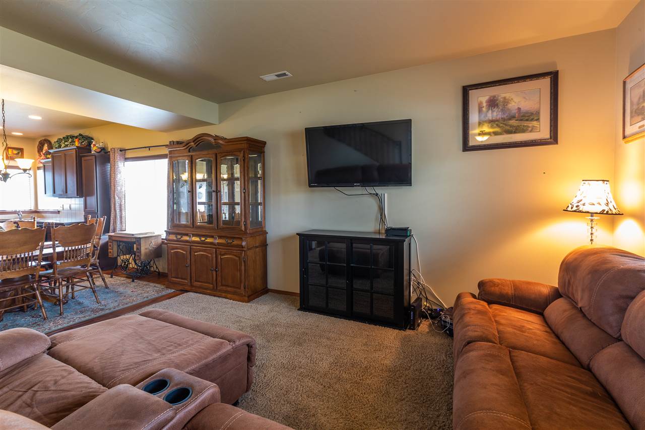 5226 North Mayhew Road Spokane Valley, WA 99216 - Photo 5 of 20 Gallery Image 5