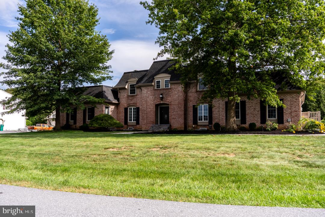 68 Walden Road Lebanon, PA 17042 - Photo 2 of 28 Gallery Image 2