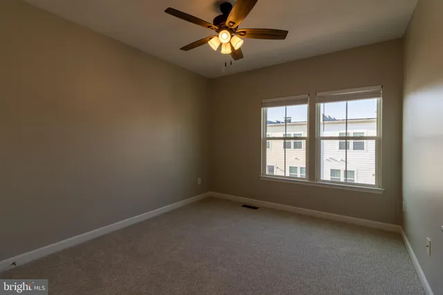 $3,150 | 323 Community Center Avenue, Gaithersburg, MD 20878