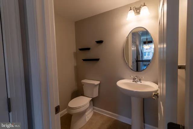 $3,150 | 323 Community Center Avenue, Gaithersburg, MD 20878