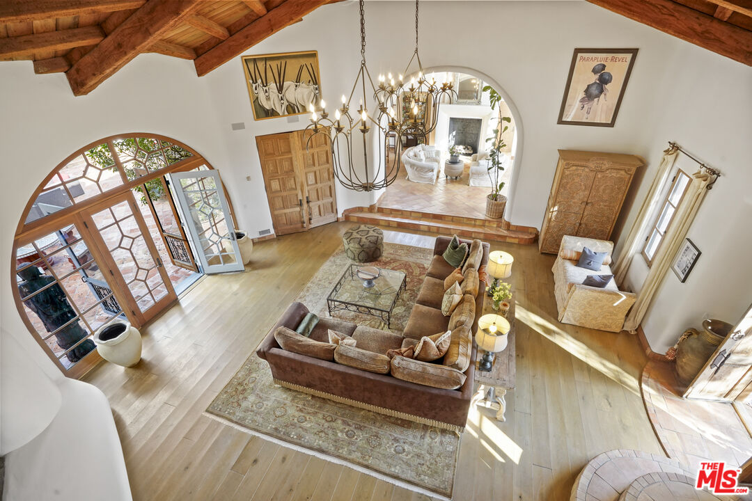 7332 Birdview Avenue Malibu, CA 90265 - Photo 14 of 71 a living room with furniture