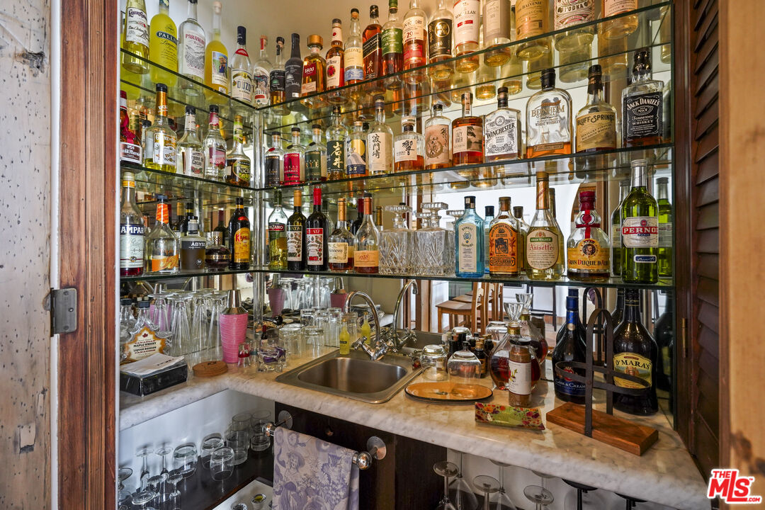 7332 Birdview Avenue Malibu, CA 90265 - Photo 21 of 71 a view of art shop