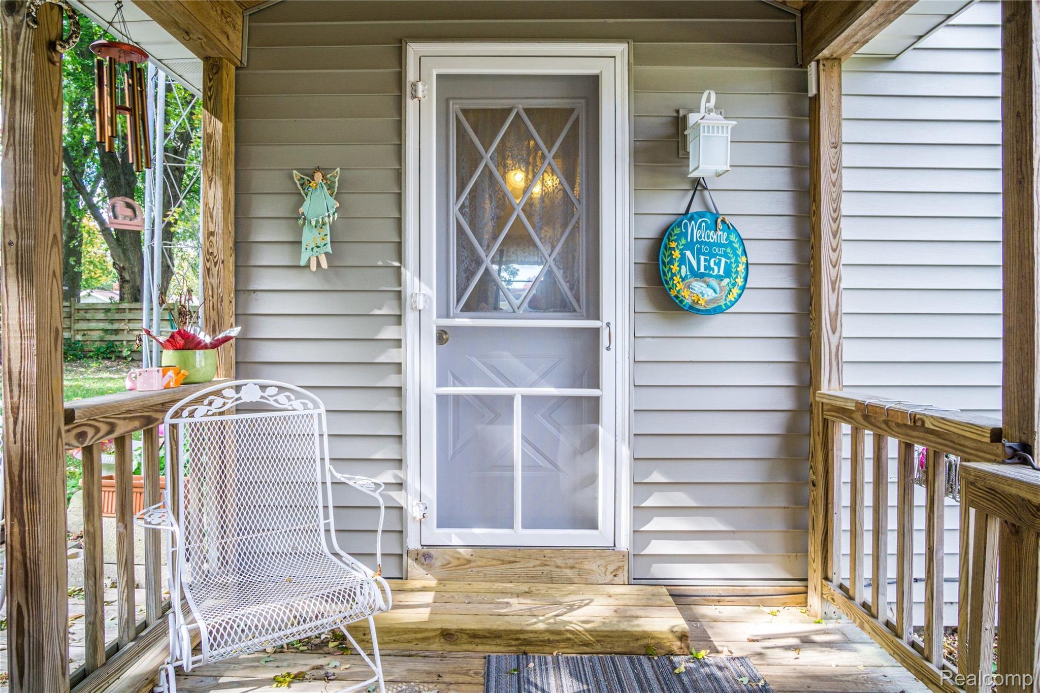 1189 Alton Road Flint, MI 48507 - Photo 16 of 16 Exteriors (9 of 13).jpg