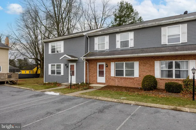 $235,000 | 1918 Weaver Street, Unit 5, State College, PA 16803