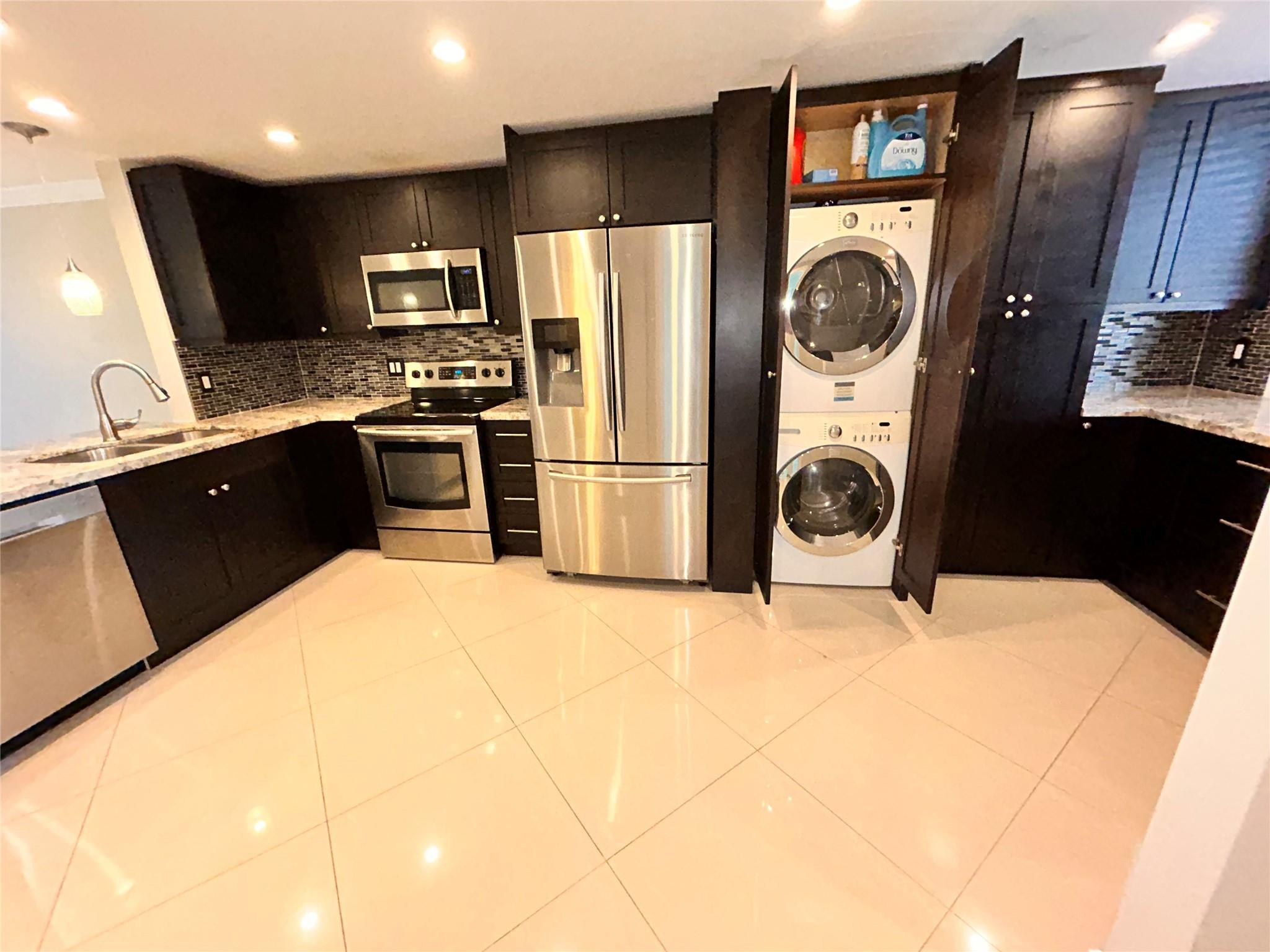 3233 Riverside Drive, Unit C504 Coral Springs, FL 33065 - Photo 1 of 38 Photo 1