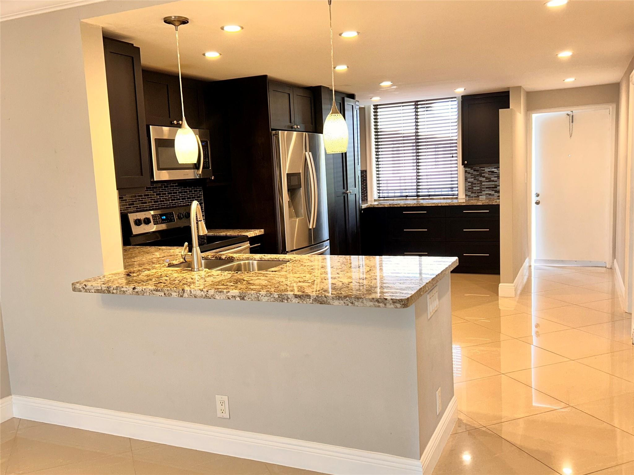 3233 Riverside Drive, Unit C504 Coral Springs, FL 33065 - Photo 4 of 38 Photo 4