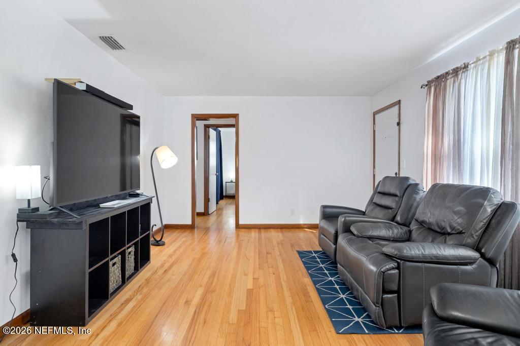 2756 Adele Road Jacksonville, FL 32216 - Photo 25 of 37 Living Room