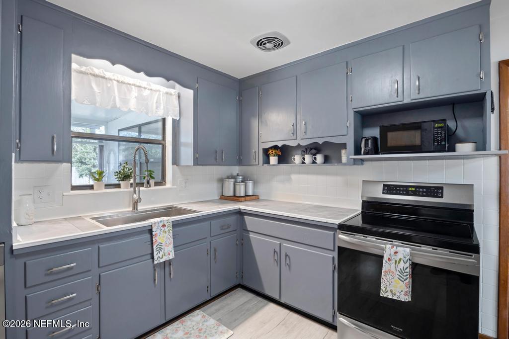 2756 Adele Road Jacksonville, FL 32216 - Photo 8 of 37 Kitchen