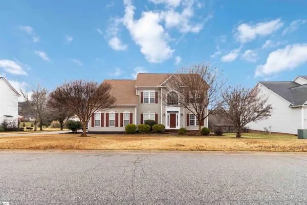 $499,900 | 215 Ridge Bay Court, Greenville, SC 29611