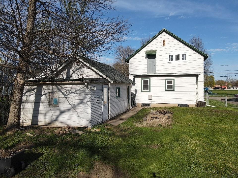 716 Depere Street Menasha, WI 54952 - Photo 2 of 30