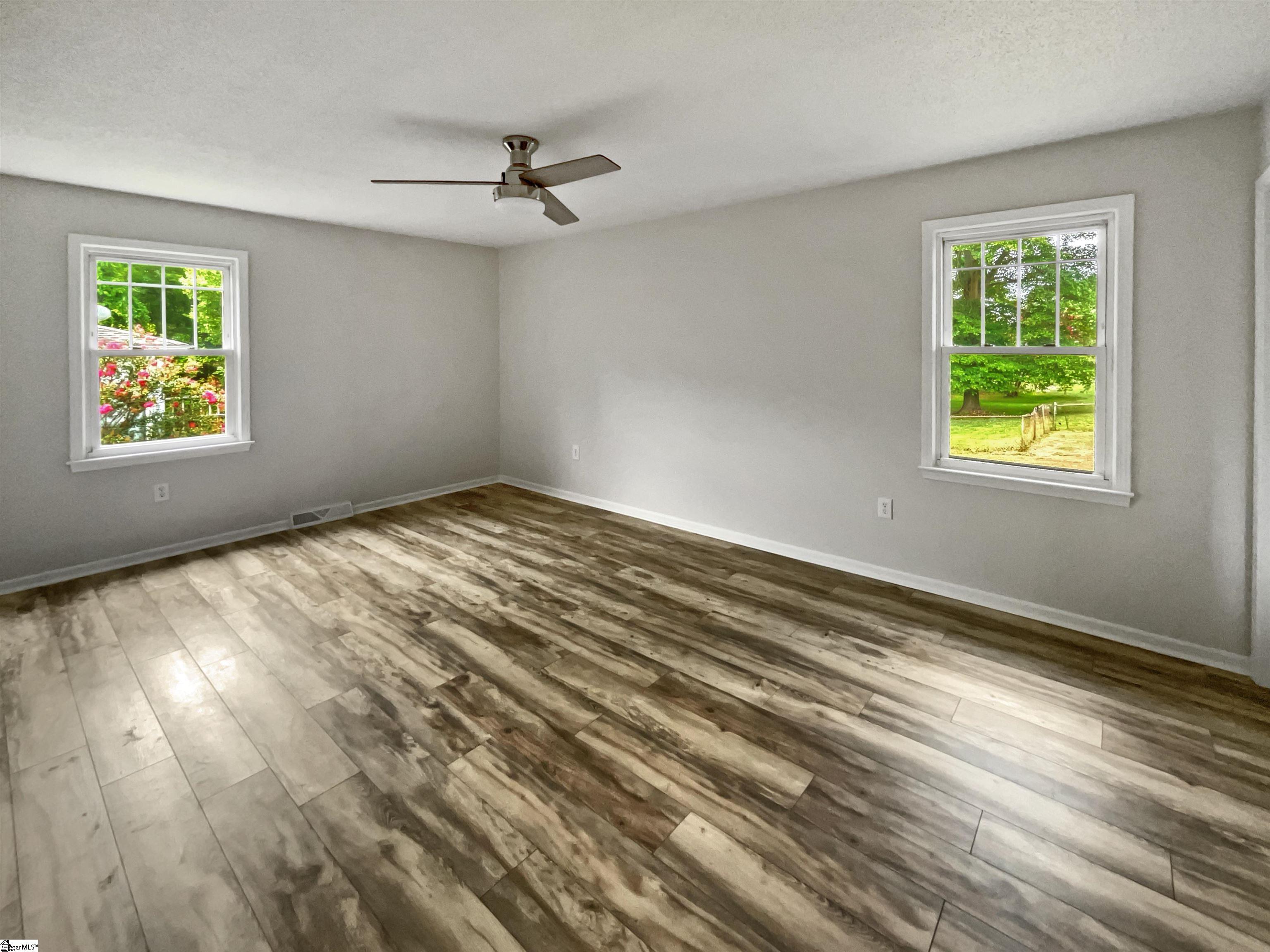 110 State Rd S-42-7128 Lyman, SC 29365 - Photo 3 of 17 Gallery Image 3