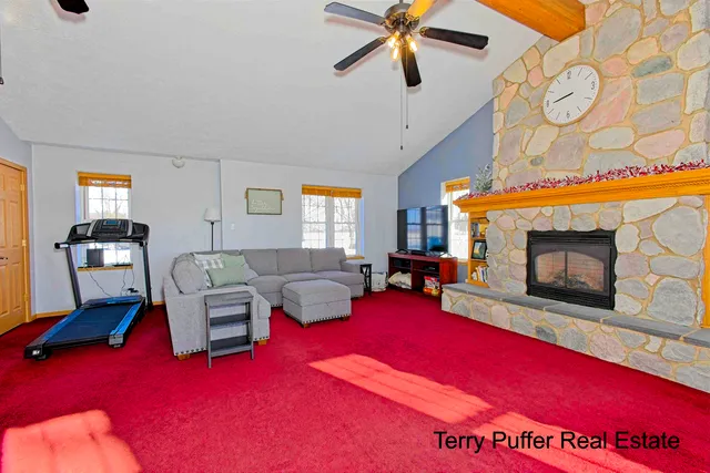 $314,900 | 1497 West Grand River Avenue, Ionia, MI 48846