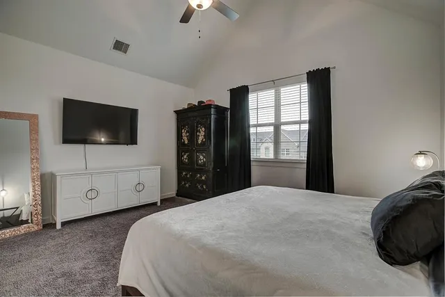 a view of a livingroom with furniture