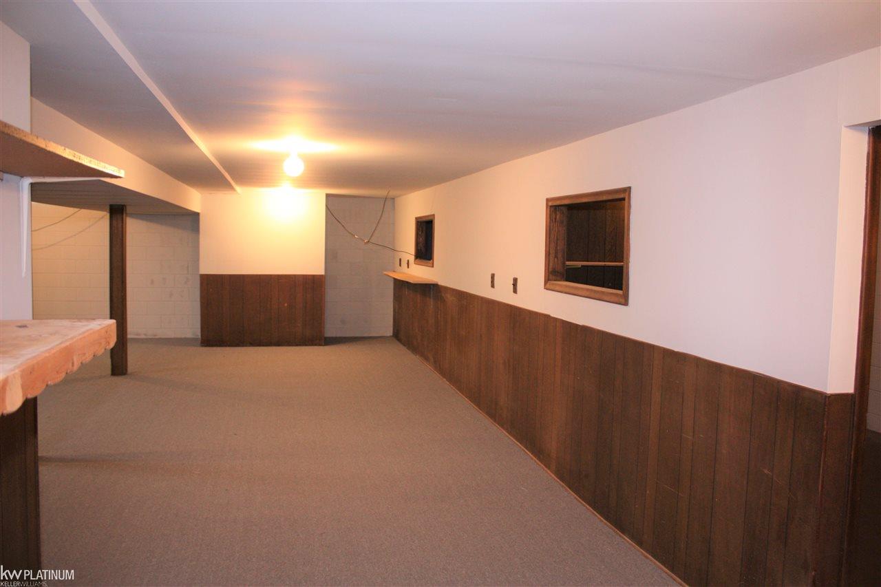 26367 Burg Road Warren, MI 48089 - Photo 25 of 29 31328600-26.JPG