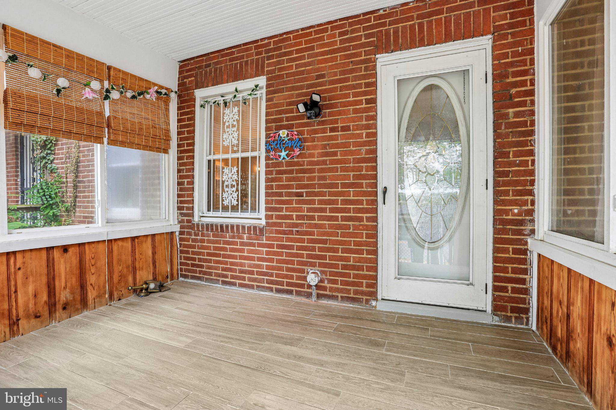 4107 Old Frederick Road Baltimore, MD 21229 - Photo 9 of 31 Sunroom
