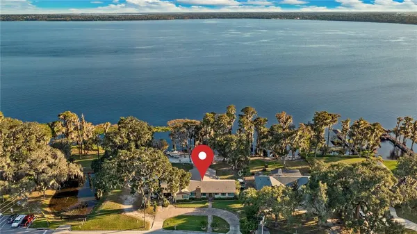 $1,199,000 | 1241 West Lakeshore Drive, Clermont, FL 34711